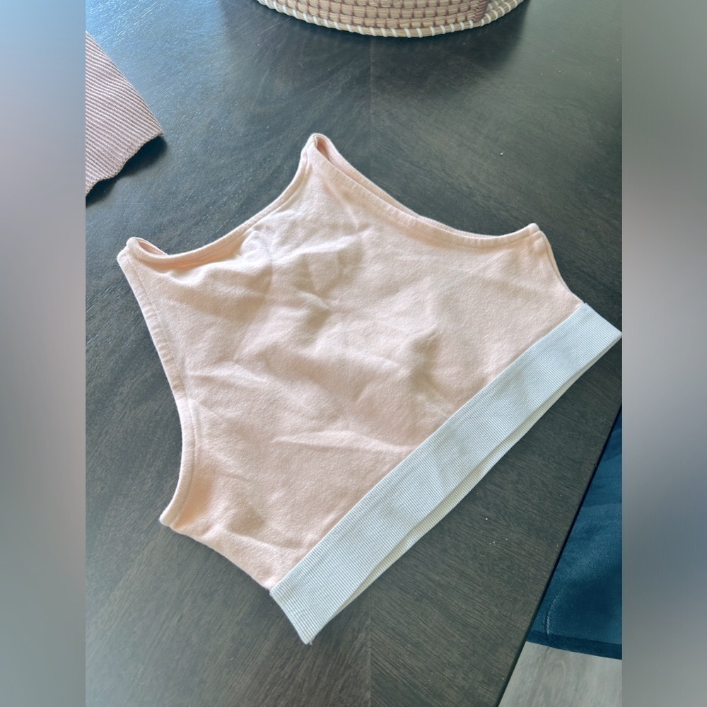 Aritzia SUNDAY BEST Cropped Tank Size small - Picture 4 of 6